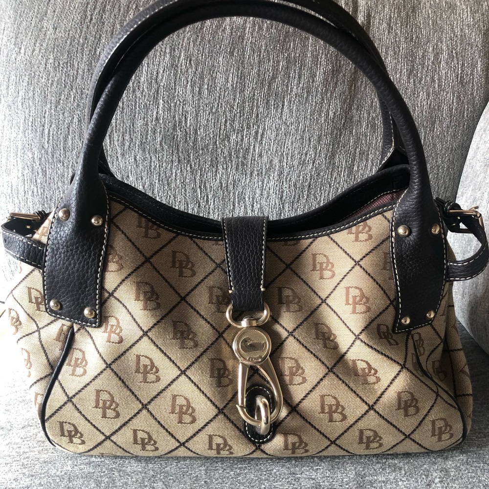 Dooney & Bourke